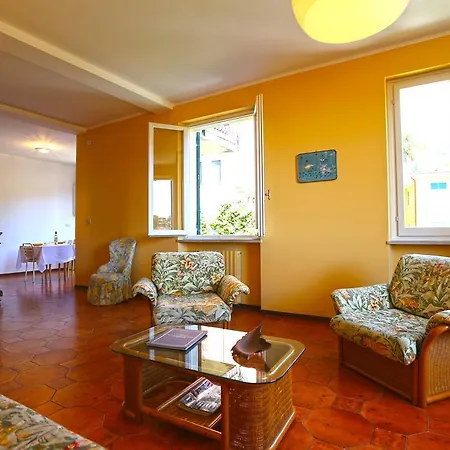 Dahlia Flexyrent Apartamento Rapallo